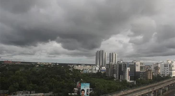 আজ, বৃহস্পতিবার কখন ঝড়-বৃষ্টি হতে পারে? যা জানাল হাওয়া অফিস..