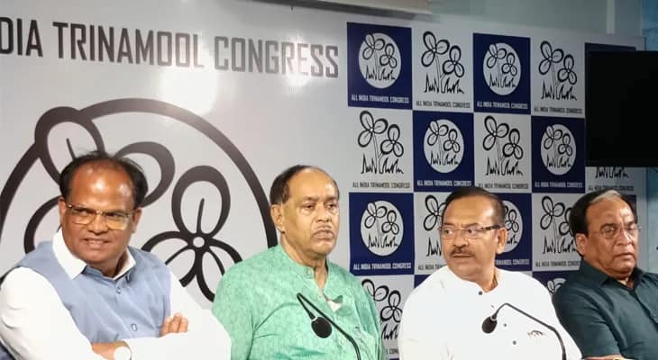বিজেপি ছেড়ে তৃণমূলে চা বলয়ের দাপুটে নেতা তথা প্রাক্তন সাংসদ জন বারলা