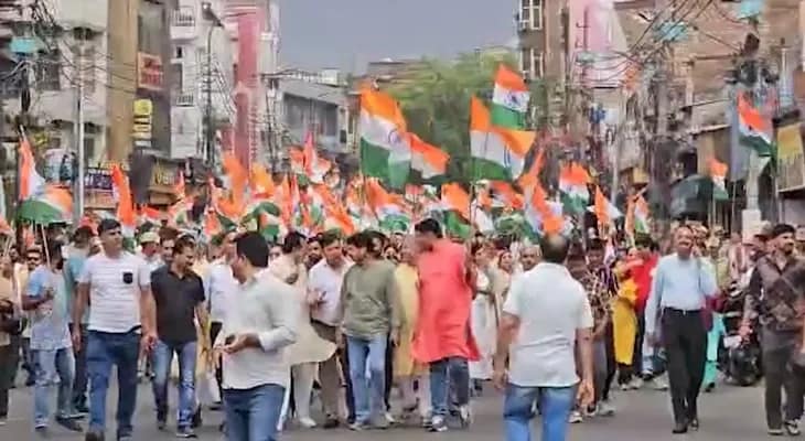 জম্মুতে সিভিল সোসাইটির ডাকে আয়োজন করা হয়েছে তিরঙ্গা যাত্রা