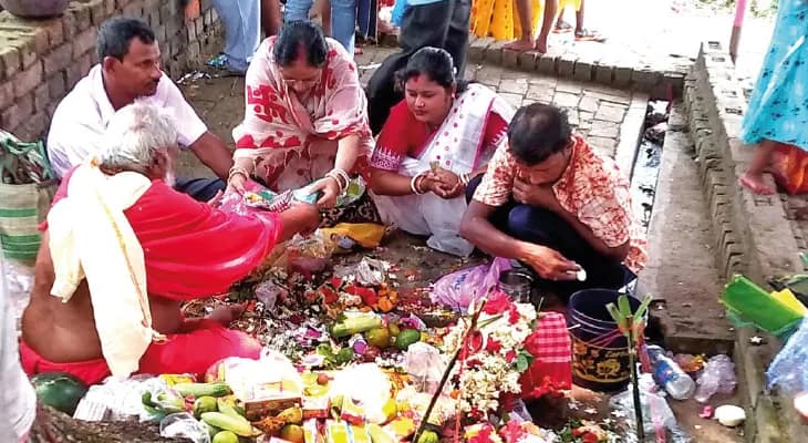 কালনার সাতগাছিয়ায় শতাব্দীপ্রাচীন জয়চণ্ডী মাতার পুজোয় ভিড়