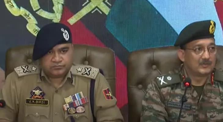 কাশ্মীরে পৃথক দু’টি অভিযানে খতম ৬ জঙ্গি