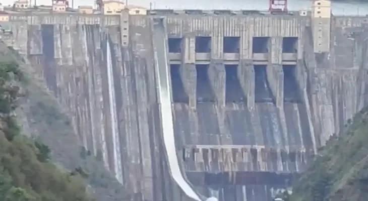 জম্মু ও কাশ্মীরের রামবানে বন্ধ চন্দ্রভাগা নদীর বাগলিহার হাইড্রোলিক পাওয়ার প্রজেক্ট ড্যাম