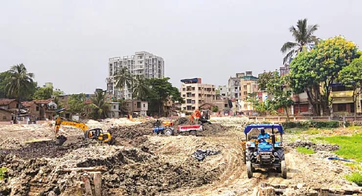 পুরনো চেহারায় ফিরছে নিউ বালিগঞ্জ রোডের পাঁচ বিঘা জলাশয়