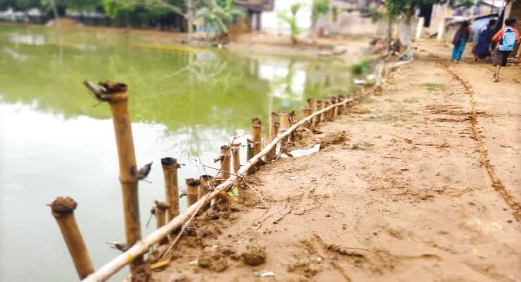 জায়গা বদল ও পুকুর ভরাট করে রাস্তা তৈরির অভিযোগ, অভিযোগপত্র গেল মুখ্যমন্ত্রীর কাছেও