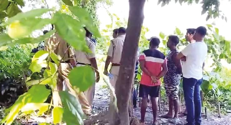 দ্বিতীয়বার ময়নাতদন্তের জন্য কবর থেকে মৃতদেহ তোলা হল শিশুকন্যার