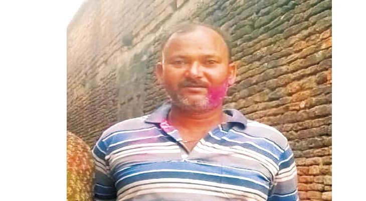রাস্তার আলো নিভিয়ে তৃণমূল কর্মীকে খুন!