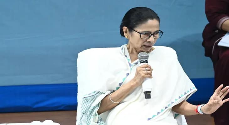 ১৫ বছর ধরে কেন্দ্রের কাছ থেকে বন্যা নিয়ন্ত্রণের অর্থ মিলছে না: মমতা