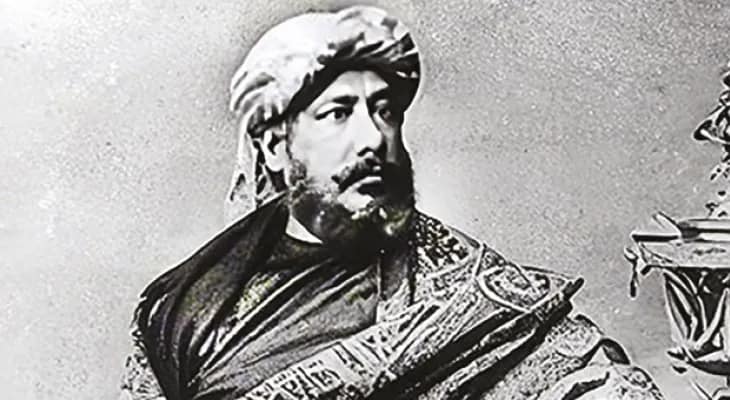 মহর্ষির মুক্তো বসানো জুতো