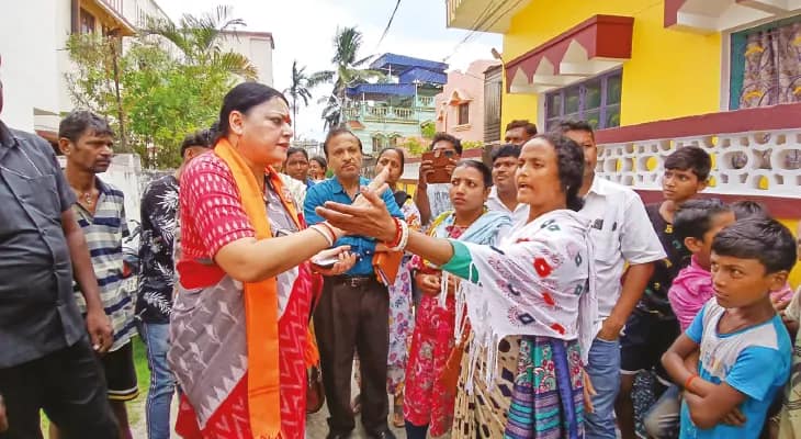 আসানসোলে বেহাল নিকাশি ব্যবস্থা ও জনসংযোগে এসে প্রশ্নের মুখে অগ্নিমিত্রা