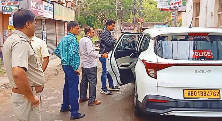 মাঝেমধ্যেই কলেজ কামাই করতেন! ‘ডোন্ট কেয়ার’ মনোভাব ছিল চিকিৎসক তপনের