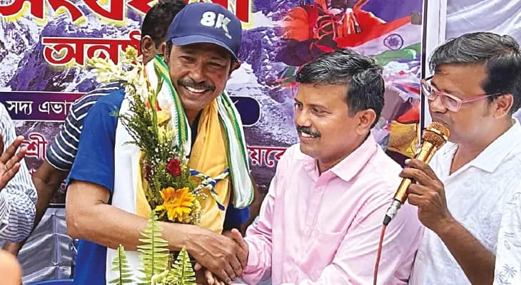 মৃতদেহ টপকে উঠতে হল চূড়ায়, ভয়াবহ অভিজ্ঞতা এভারেস্টজয়ী সৌমেনের