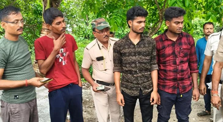 বারুইপুরের শাসন স্টেশনে ট্রলি ভর্তি মাদক-সহ পাকড়াও ৩ পাচারকারী