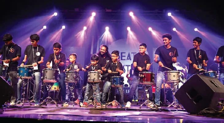 দশ বছরের উদযাপন