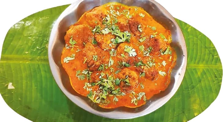 ঝালে-ঝোলে