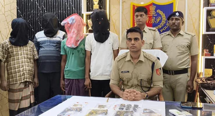 মুর্শিদাবাদের সাগরপাড়ায় আগ্নেয়াস্ত্রসহ গ্রেপ্তার চার দুষ্কৃতী