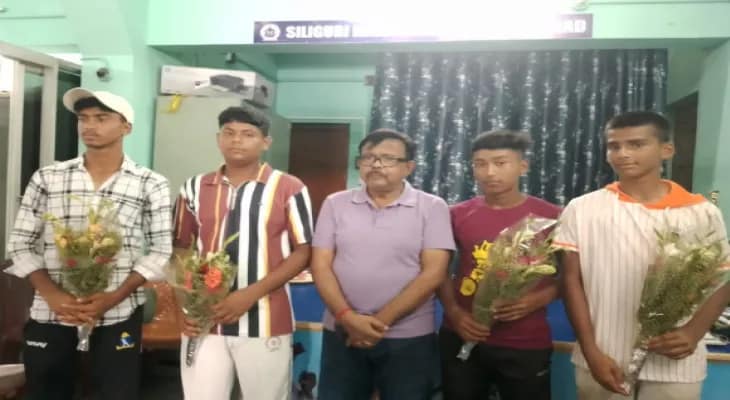 বাংলার বয়সভিত্তিক ক্রিকেট দলের ট্রায়ালে ডাক পেল শিলিগুড়ির ৪ খুদে