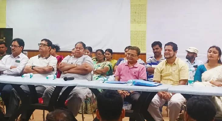 বড়জোড়ায় পিছিয়ে থাকা বুথে ভোট বাড়াতে বৈঠকে তৃণমূল