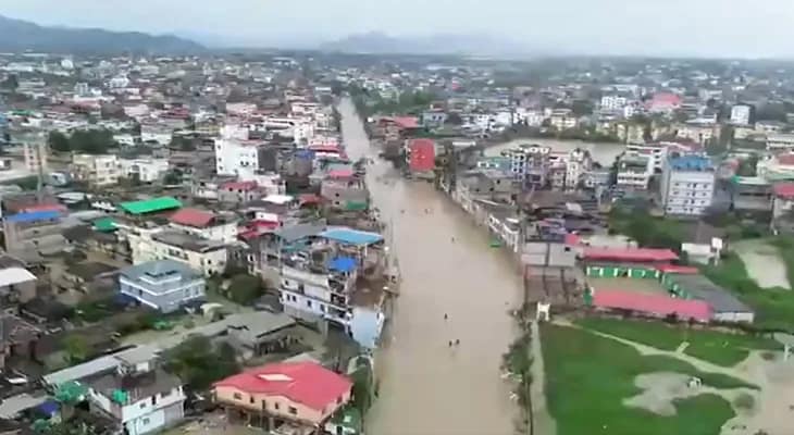 ভারী বৃষ্টিতে মণিপুরের ইম্ফলে বন্যা পরিস্থিতি