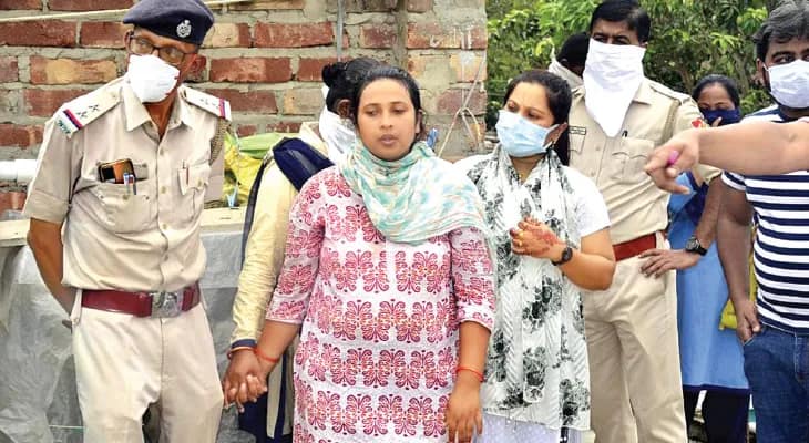কাকিমার সঙ্গে বিবাহ বহির্ভূত সম্পর্কে নৃশংস খুন যুবক, দেওয়াল ভেঙে উদ্ধার পচাগলা মৃতদেহ