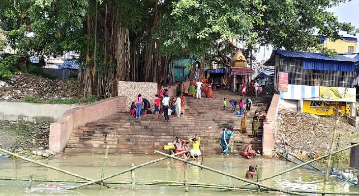 গঙ্গাপুজো উপলক্ষ্যে ঘাটে ঘাটে ভিড়, নবদ্বীপে জোরদার নিরাপত্তা