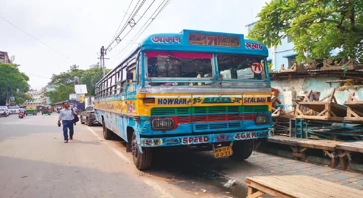 হাওড়া ময়দানে বাসের ধাক্কায় মৃত্যু