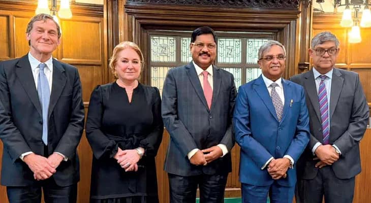 ‘বিচার ব্যবস্থায় আস্থা কমছে’, কোর্ট ছেড়ে রাজনীতি! বিস্ফোরক প্রধান বিচারপতি
