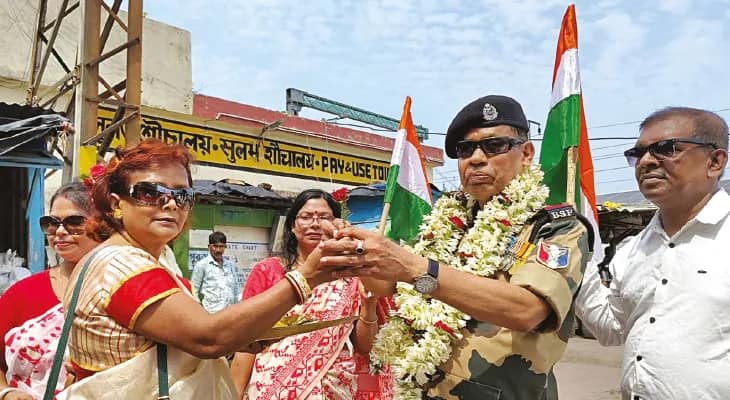 ‘অপারেশন সিন্দুর’ শেষ করে বাড়ি ফিরলেন রানাঘাটবাসী কৃষ্ণকান্ত