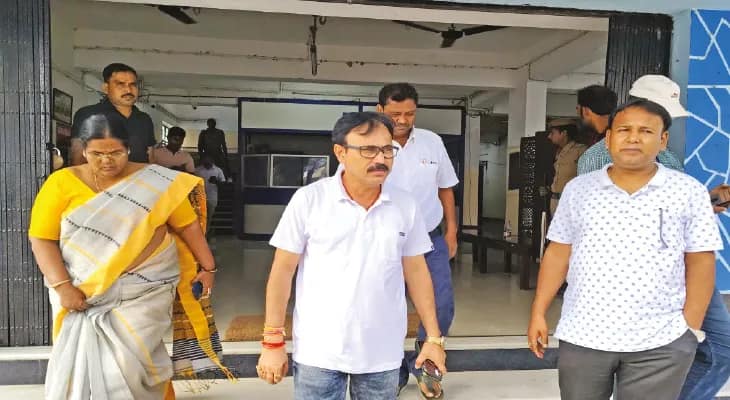 হামলার ঘটনায় জেলা সভাপতি ফোন না করায় অভিমান গৌতমের