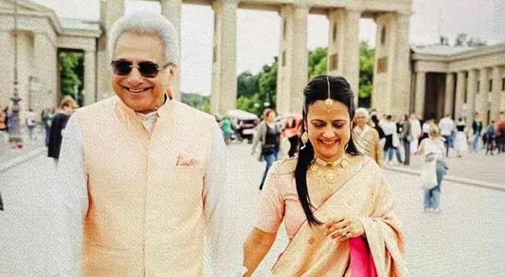 প্রাক্তন বিজেডি সাংসদ পিনাকী মিশ্রকে বিয়ে করলেন তৃণমূল সাংসদ মহুয়া মৈত্র