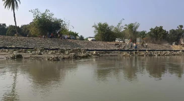 চর নোয়াপাড়ায় গঙ্গাভাঙন রুখতে তৎপর রাজ্য, খরচ সাড়ে ৫ কোটি