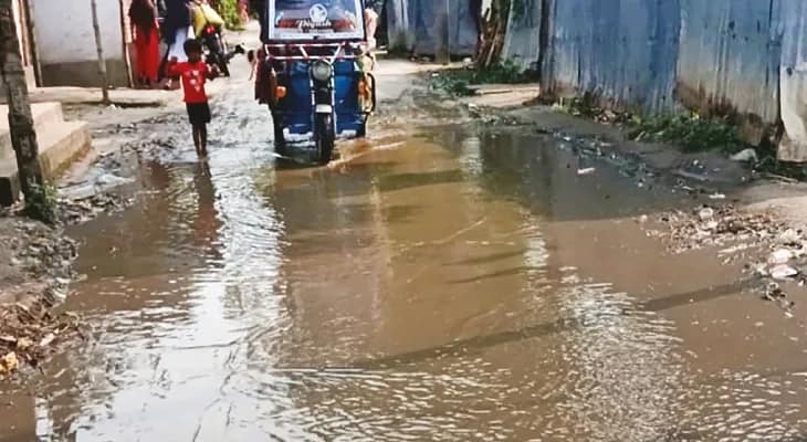 মহিশুরা পঞ্চায়েতের পাঁচশো মিটার রাস্তা বেহাল, দুর্ভোগে কয়েক হাজার