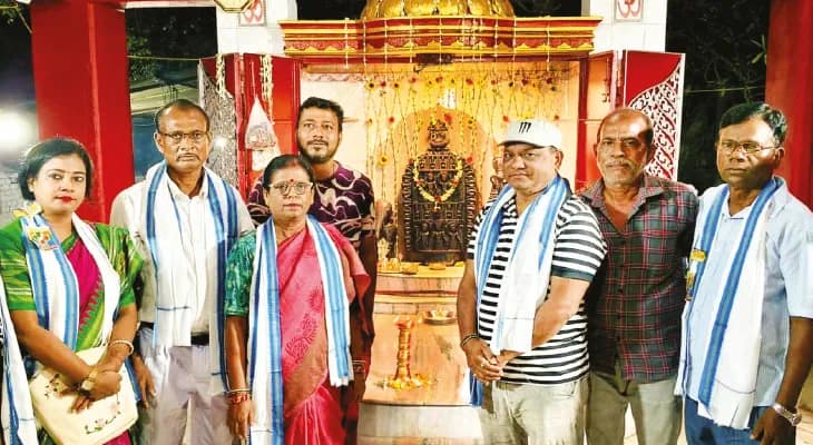খড়্গপুরে মনসা পুজোয় ব্যাপক ভিড়