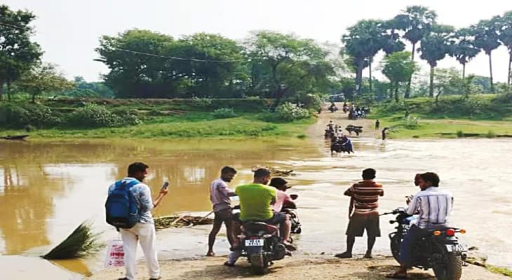 দেবগ্রামে জলের তলায় ব্রহ্মানী নদীর কজওয়ে, বিচ্ছিন্ন একাধিক গ্রাম, এলাকায় দুর্ভোগ চরমে