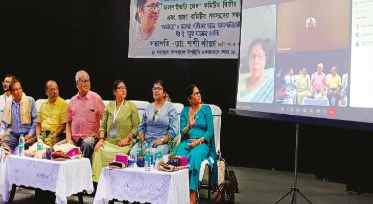 ‘সংগঠনের নাম ভাঙিয়ে হম্বিতম্বি চলবে না’, বার্তা মন্ত্রী শশী পাঁজার