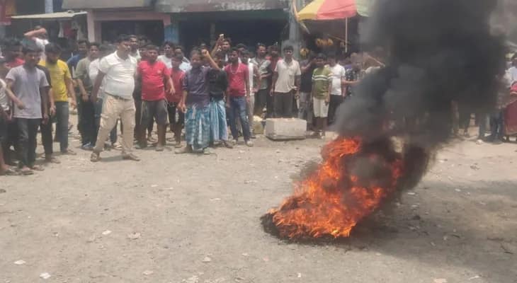 উত্তর দিনাজপুরের ইসলামপুরের মাটিকুন্ডার শিশু শ্রমিকের খোঁজ পাওয়া যায়নি, বিক্ষোভ দেখাচ্ছেন এলাকাবাসীরা