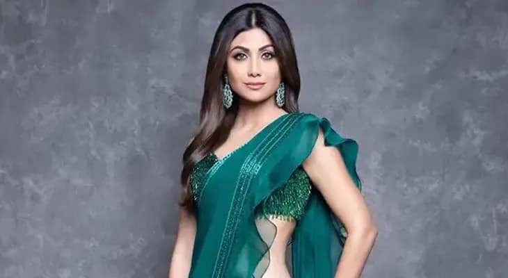পঞ্চাশের ‘যুবতী’