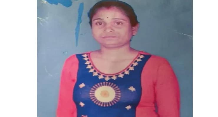 ঘর থেকে গৃহবধূর কম্বল ঢাকা পচাগলা মৃতদেহ উদ্ধার, বারাসতে গ্রেপ্তার স্বামী