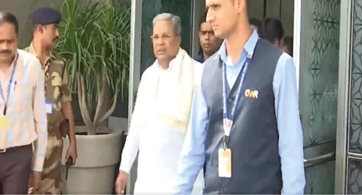 দিল্লিতে পৌঁছলেন কর্ণাটকের মুখ্যমন্ত্রী সিদ্ধারামাইয়া ও উপ মুখ্যমন্ত্রী ডি কে শিবকুমার