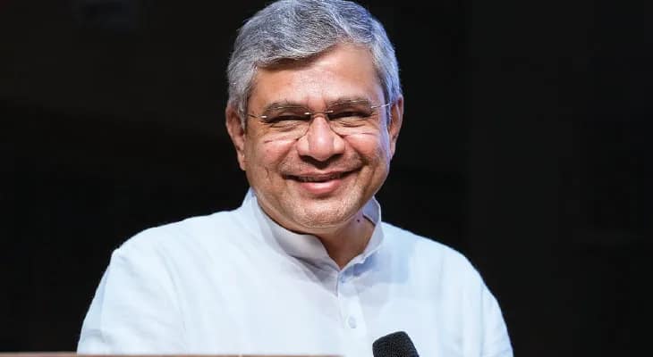 রেলমন্ত্রী অশ্বিনী বৈষ্ণবের কাছে উত্তরবঙ্গের জন্য নতুন দুটি অমৃত ভারত ট্রেন চালুর আবেদন করলেন জলপাইগুড়ির বিজেপি সাংসদ জয়ন্ত রায়