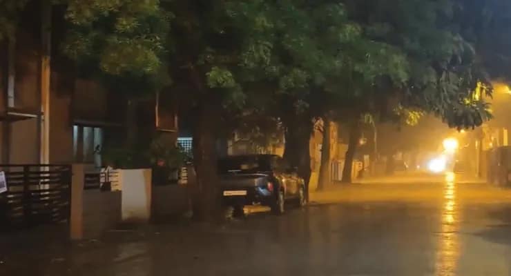 কর্ণাটকের হুবলিতে ভারী বৃষ্টি