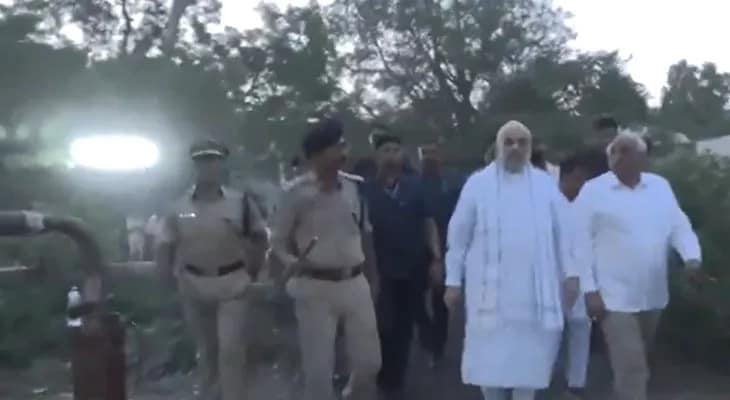 আহমেদাবাদ বিমান দুর্ঘটনা: ঘটনাস্থলে পৌঁছলেন কেন্দ্রীয় স্বরাষ্ট্রমন্ত্রী অমিত শাহ