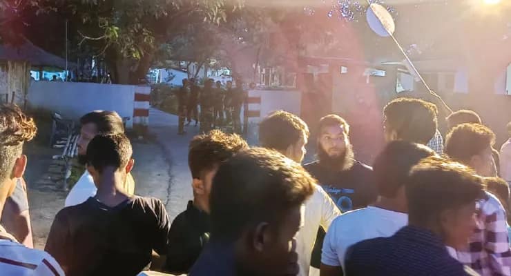 নাবালিকাকে টেনে নিয়ে যাওয়ার অভিযোগ জওয়ানের বিরুদ্ধে, বিএসএফ ক্যাম্প ঘেরাও