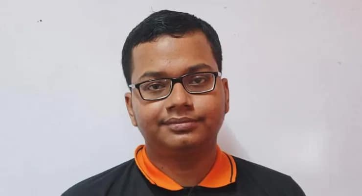 নিটে রাজ্যে সম্ভাব্য দ্বিতীয় বর্ধমানের রূপায়ণ পাল নিউরো সার্জন হতে চান, উচ্চমাধ্যমিকে তিনি রাজ্যে প্রথম হয়েছিলেন