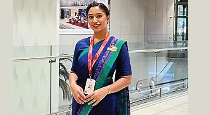 পেশায় ফ্লাইট অ্যাটেনডেন্ট, নেশা সোশ্যাল মিডিয়া, বিমান দুর্ঘটনা কেড়ে নিল রোশনির জীবনের আলো