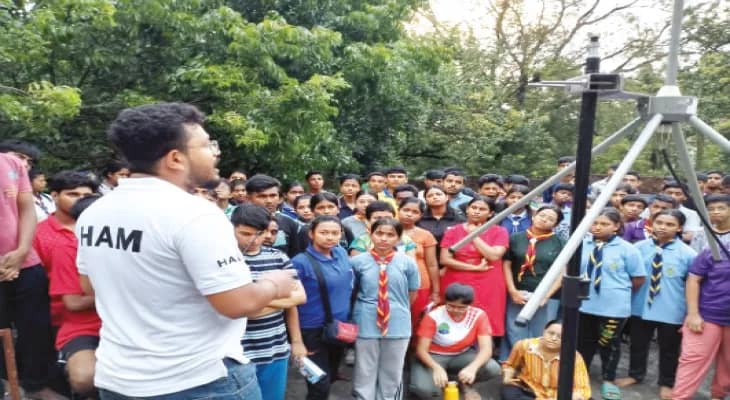 বিপর্যয় মোকাবিলা করতে হ্যাম রেডিওর কর্মশালা
