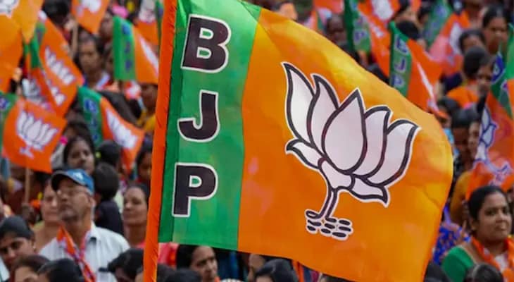 কেন্দ্রীয় পর্যবেক্ষকের সামনেই সংগঠন নিয়ে ক্ষোভ প্রকাশ ‘বিদ্রোহী’ বিজেপি বিধায়কদের