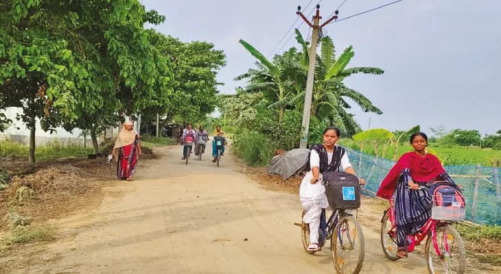 মহিশুরার চৌমাথা মোড় থেকে কালীনগর স্টেশন পর্যন্ত রাস্তায় পথবাতি বসানোর দাবি