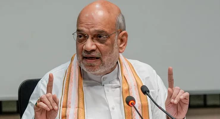সোফিয়া-বিতর্কে অস্বস্তি বিজেপি নেতাদের ভাষা সংযমের পাঠ দিলেন অমিত শাহ