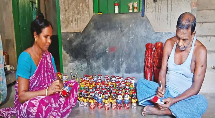 পূর্বস্থলীর ‘কাঠপুতুলের গ্রামের ৪০ হাজার জগন্নাথ পাড়ি দেবে রাজ্যের বিভিন্ন প্রান্তে
