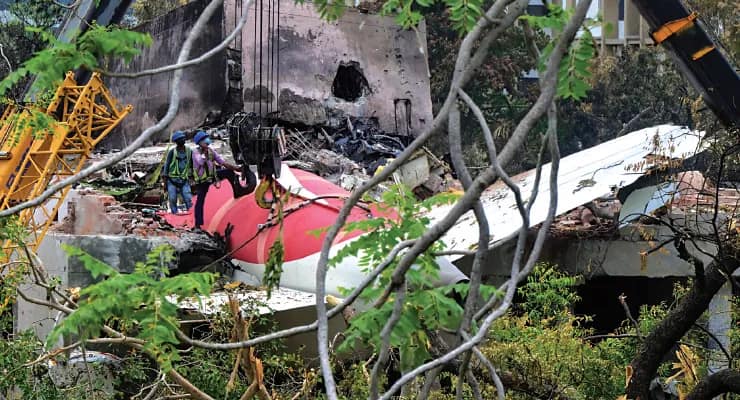 বিমান বিপর্যয়ের  নেপথ্যে দূষিত জ্বালানি!
